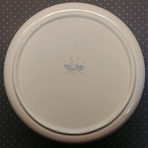 Vintage Covered Ceramic Crock Casserole - Picture 5 of 6